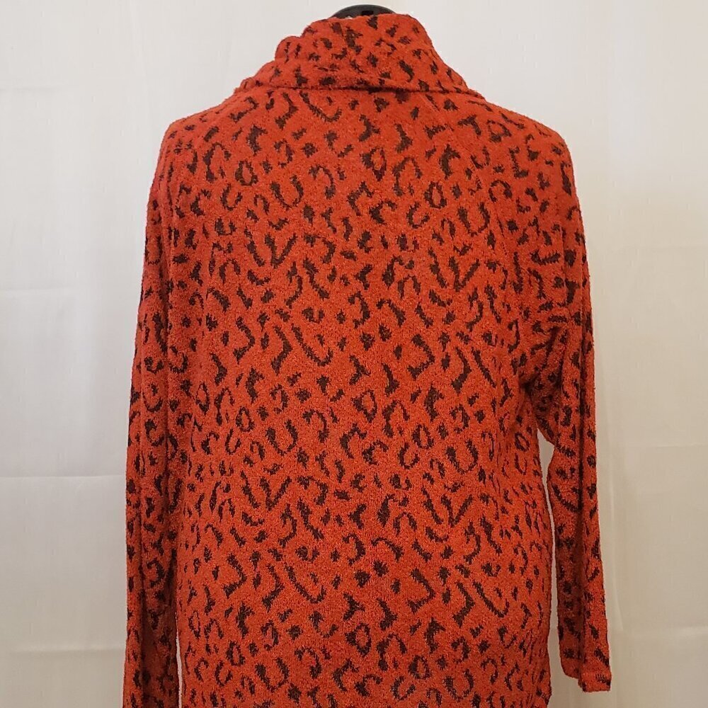 Ruby Rd Women's Textured Leopard Print Cowl Neck Sweater, Size 1X - Picture 5 of 11